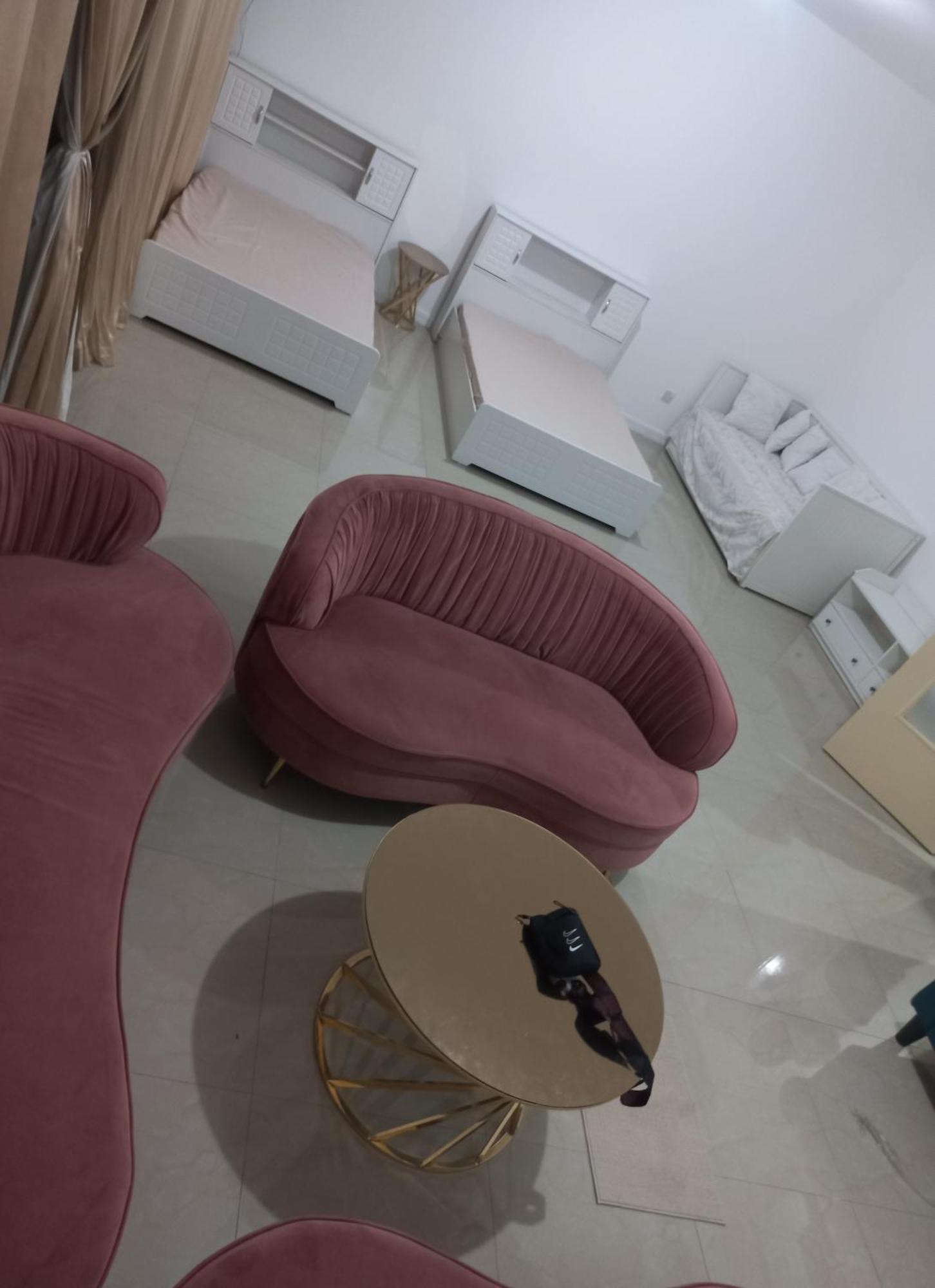 Dos #family Away Fr0m Homestay Abu Dhabi