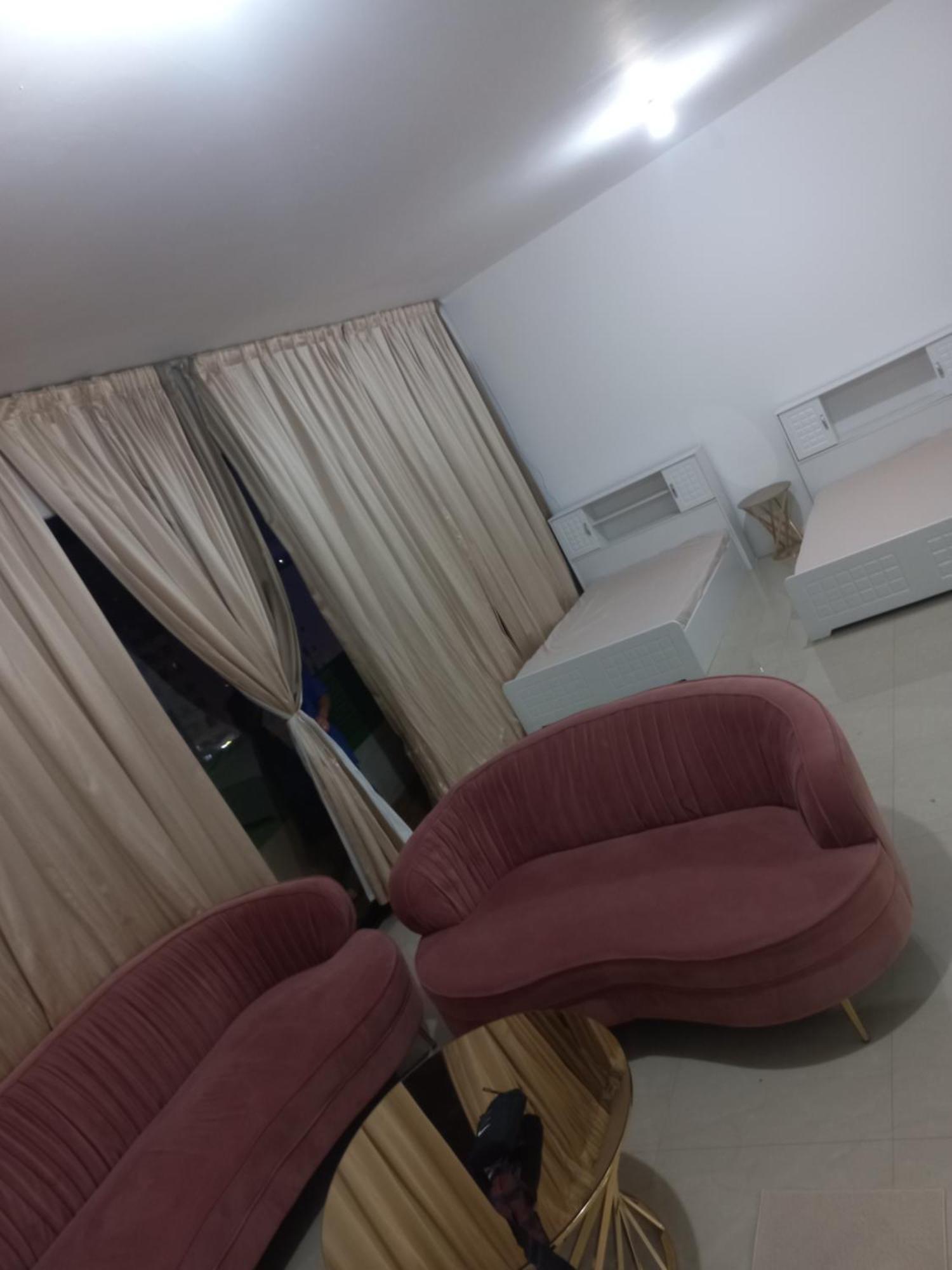 Homestay Dos #family Away Fr0m Abu Dhabi